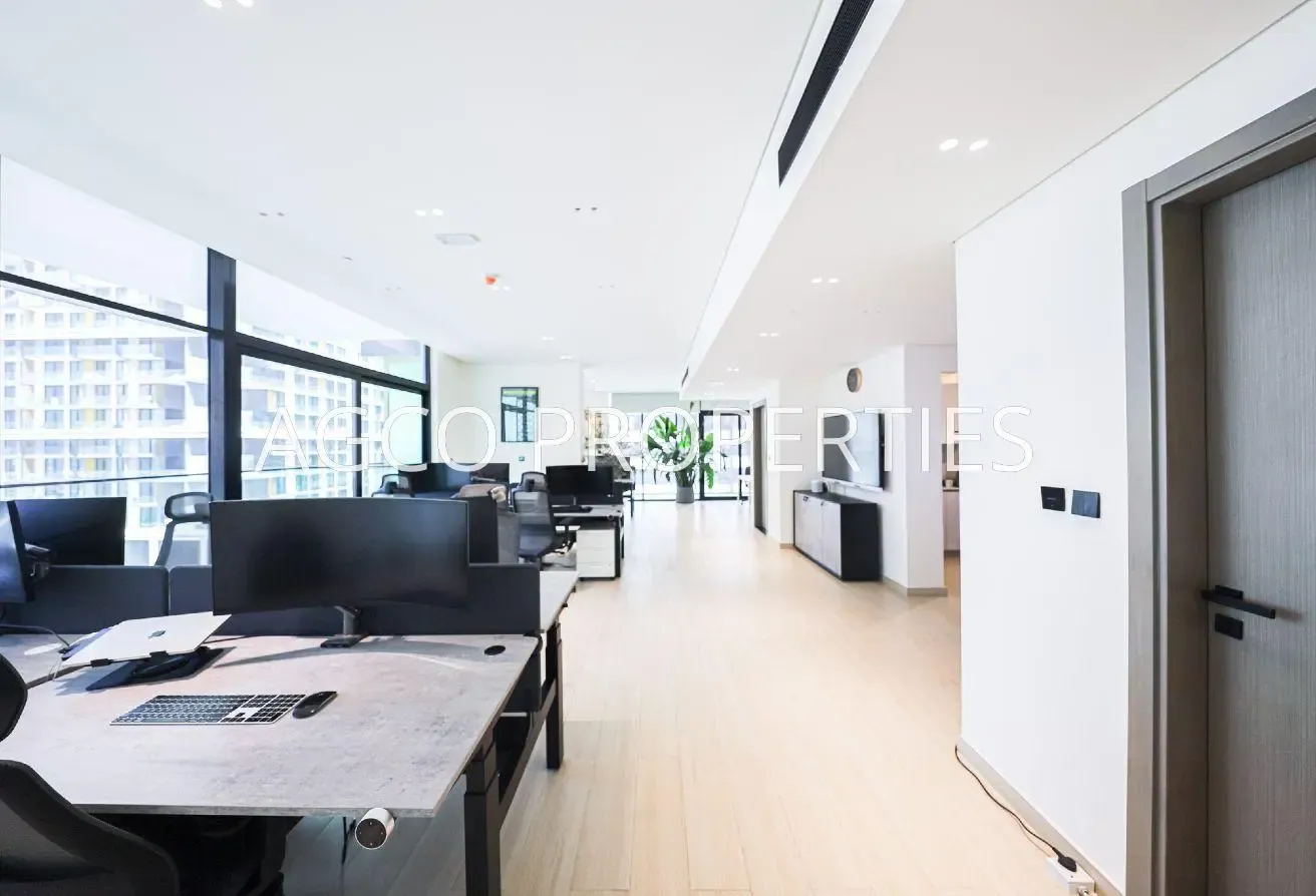 Fitted | Vacant | Prime Location