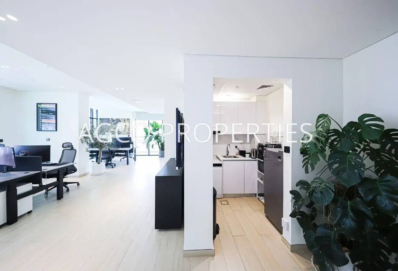 Fitted | Vacant | Prime Location