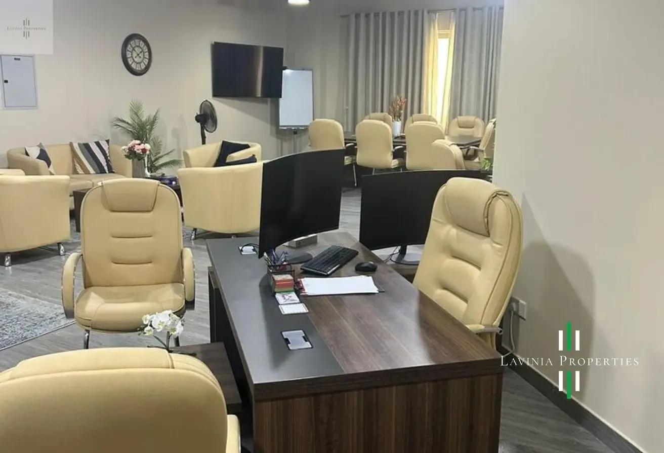 FITTED OFFICE | IDEAL LOCATION | AMPLE PARKING