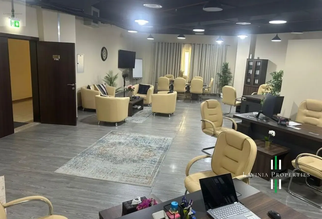 FITTED OFFICE | IDEAL LOCATION | AMPLE PARKING