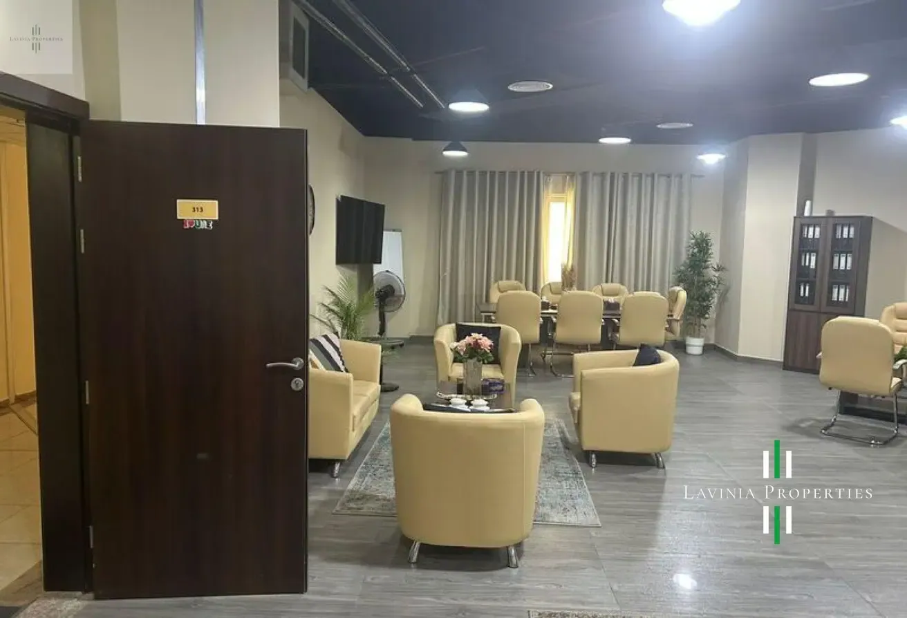 FITTED OFFICE | IDEAL LOCATION | AMPLE PARKING