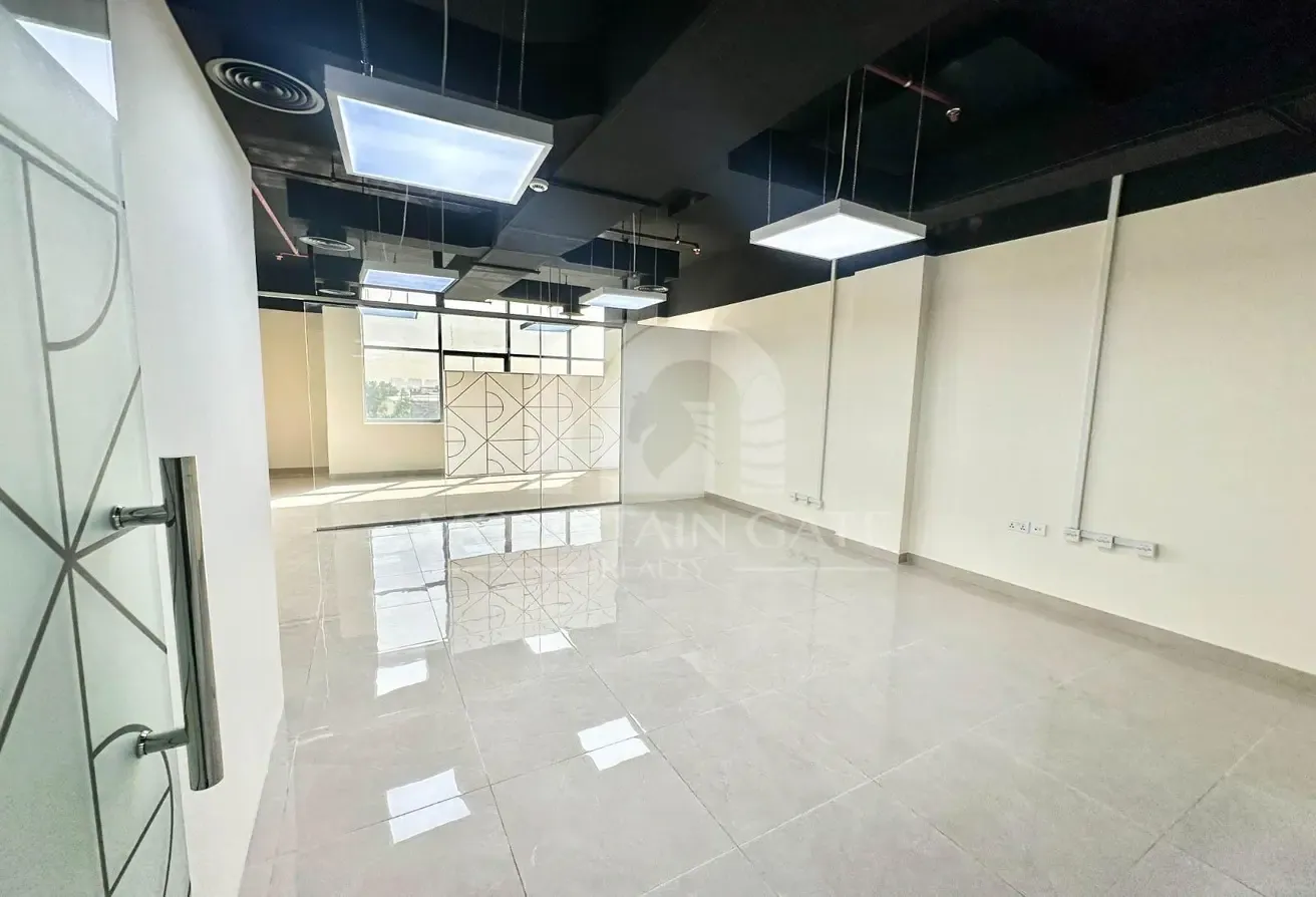 Business hub/ready/fitted/Great location