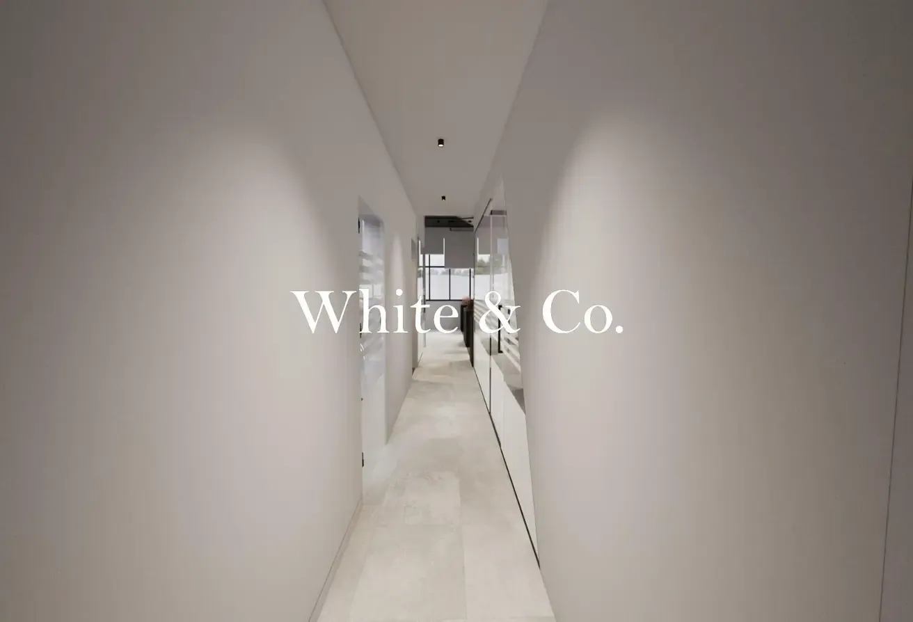 Vacant  |  Premium Fit-Out  |  Corner Unit