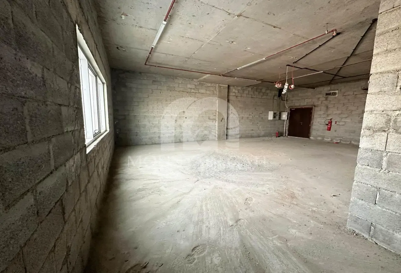 shell and core//prime location//close to metro//