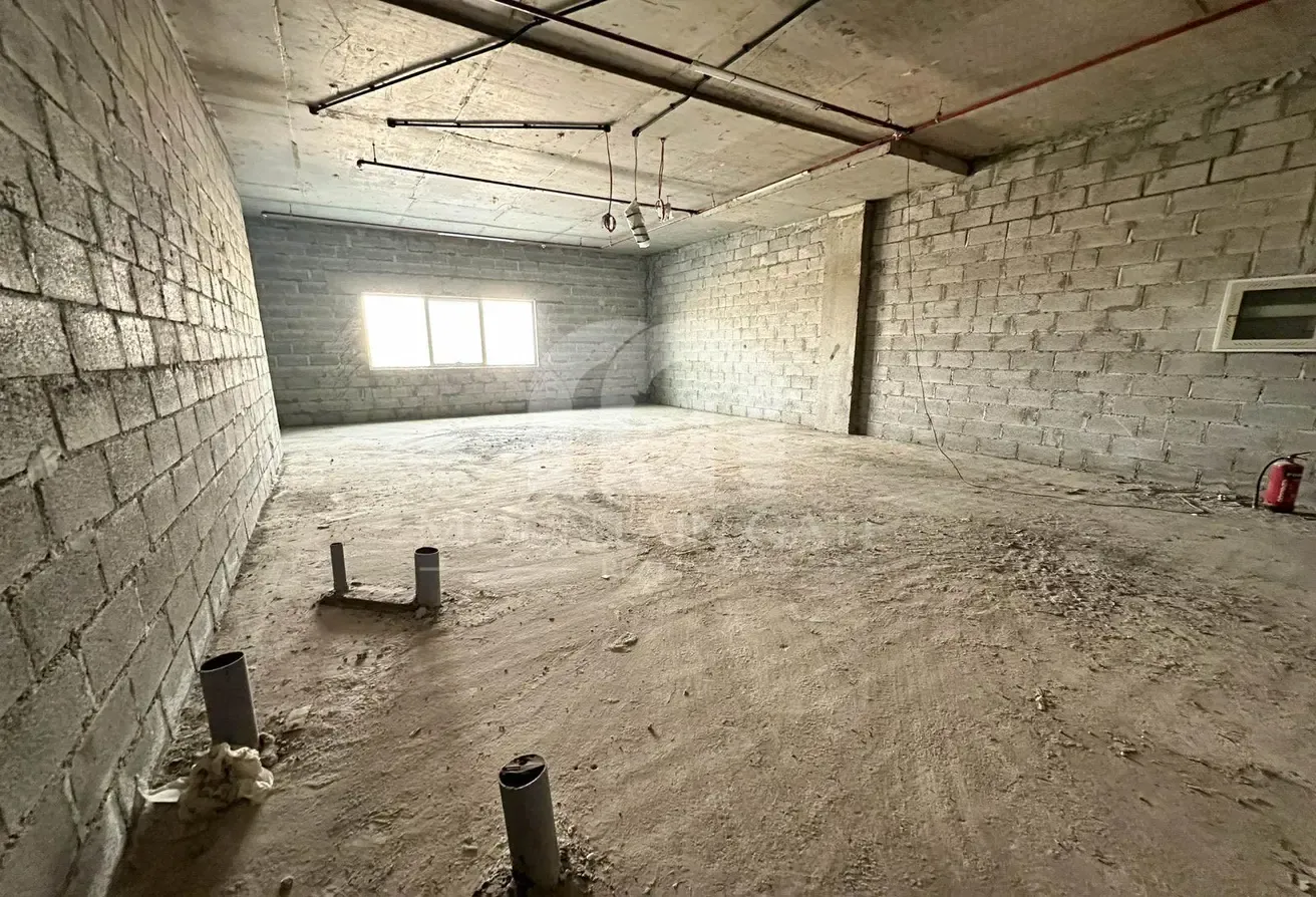shell and core//prime location//close to metro//
