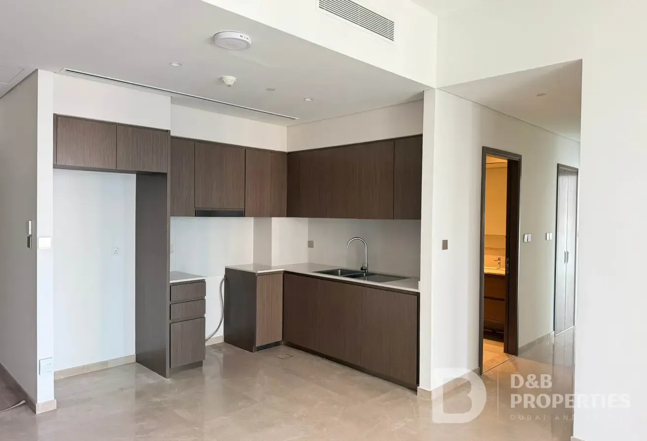 CORNER UNIT | BURJ KHALIFA VIEW | VACANT