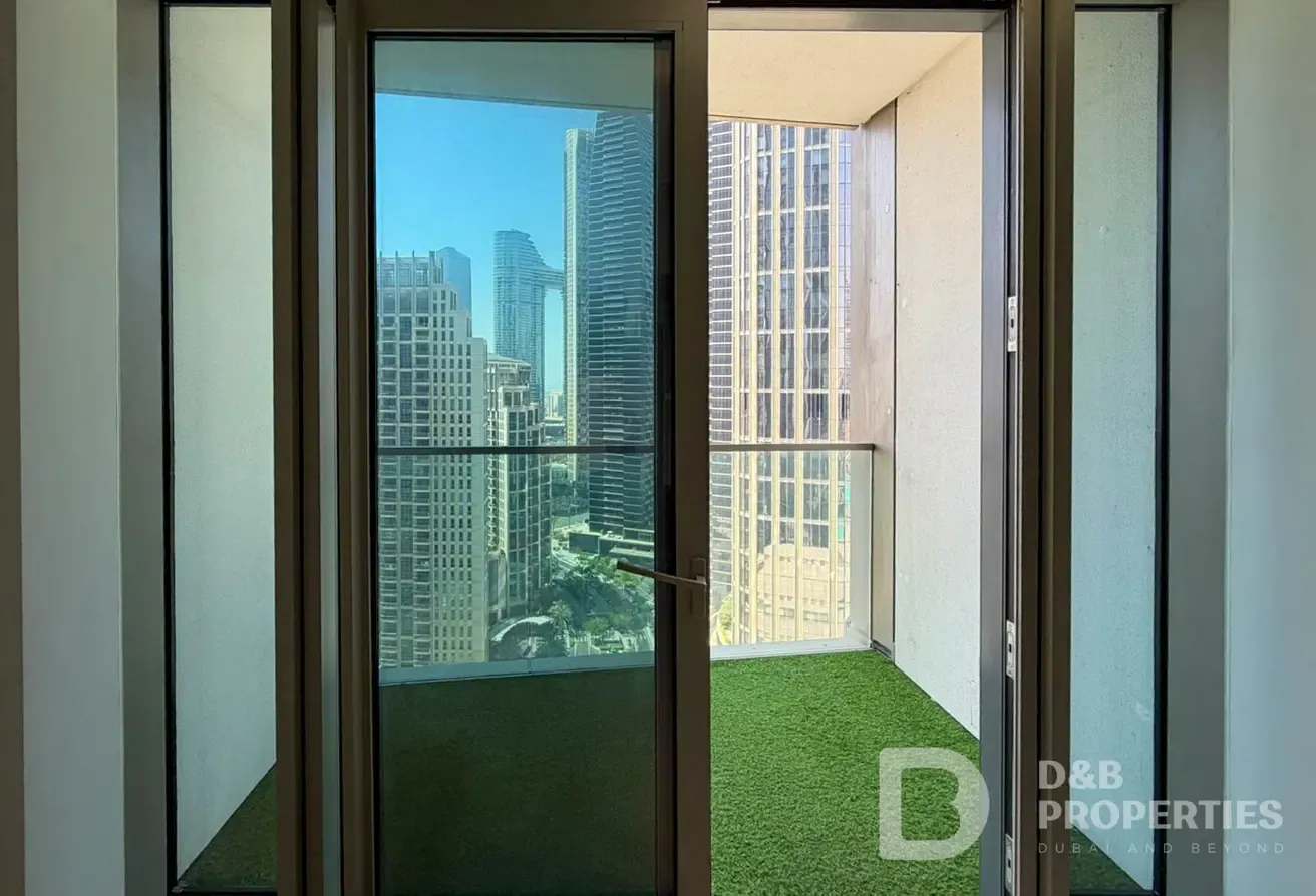 CORNER UNIT | BURJ KHALIFA VIEW | VACANT