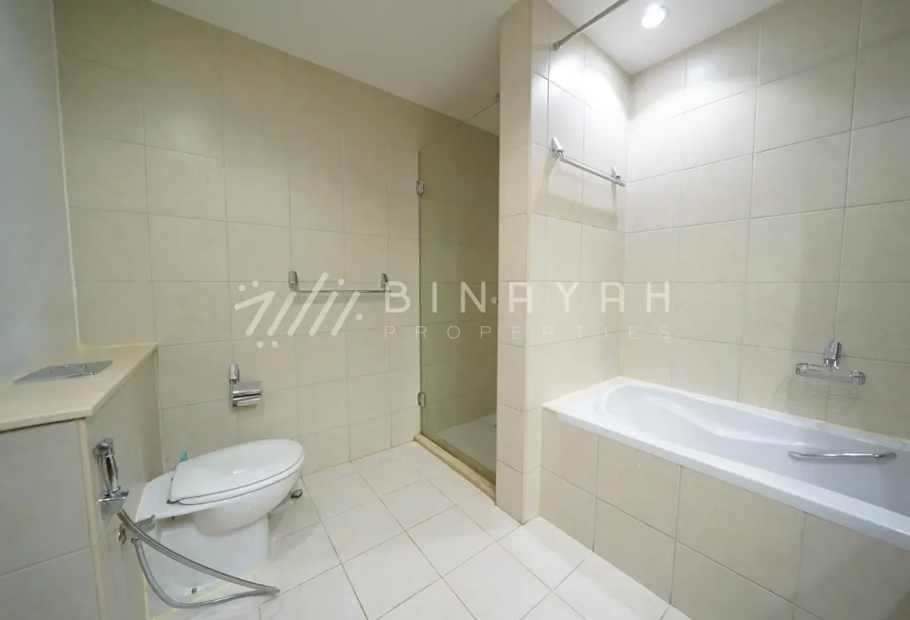 Burj Khalifa View | Premium Finishing | Spacious
