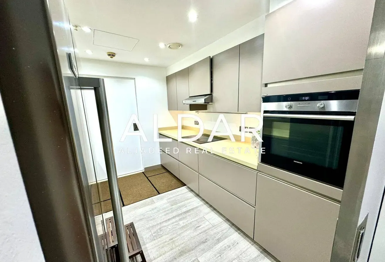 Burj Khalifa View|Fully Furnished|Vacant|Spacious