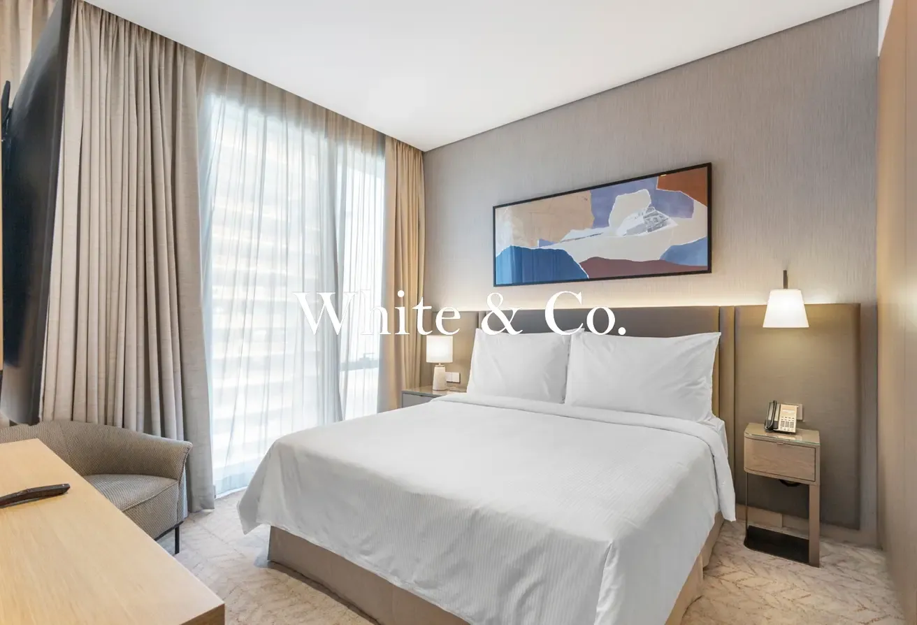 Burj Khalifa View | Vacant | Brand new