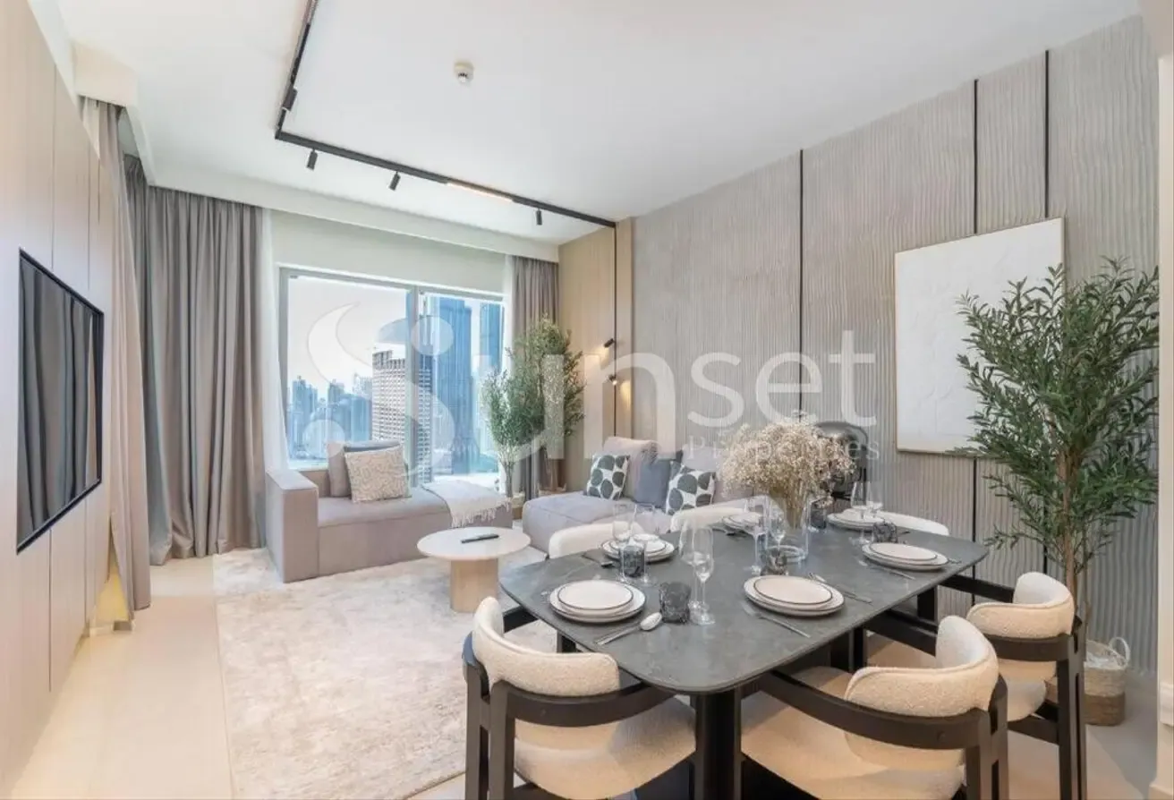 FULLY UPGRADED | PRIME LOCATION | HIGH FLOOR