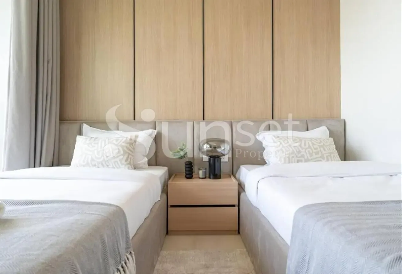 FULLY UPGRADED | PRIME LOCATION | HIGH FLOOR