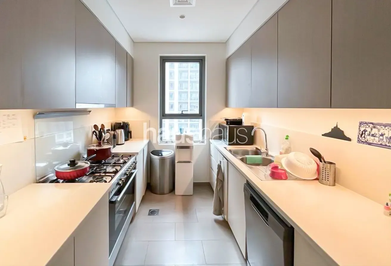 Unfurnished | Closed Kitchen| MAIDS | Vacant NOW