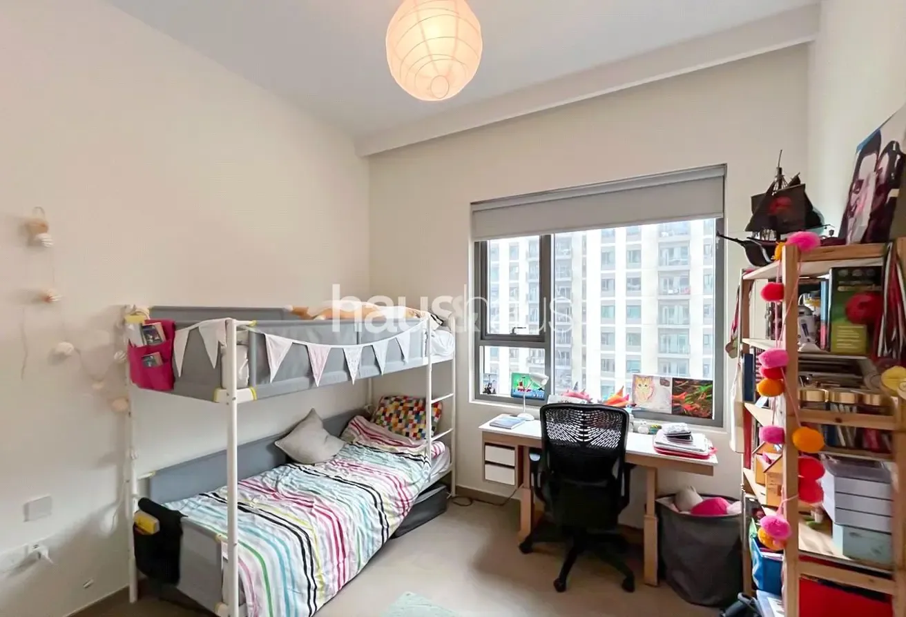Unfurnished | Closed Kitchen| MAIDS | Vacant NOW