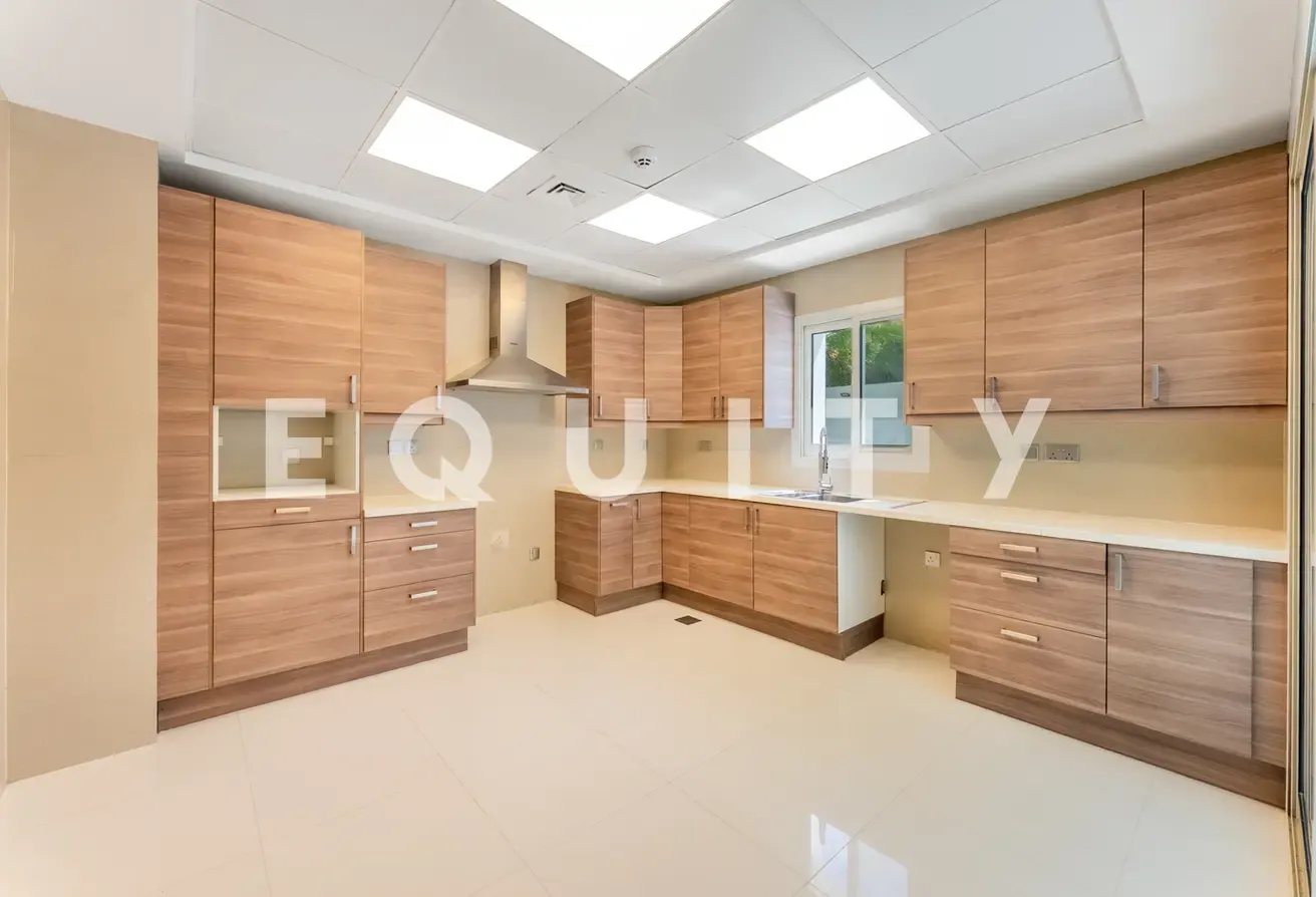 Vacant Unit | Corner Plot | Extended | Vastu
