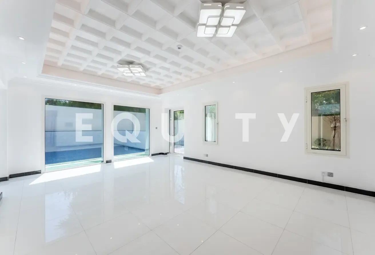 Vacant Unit | Corner Plot | Extended | Vastu