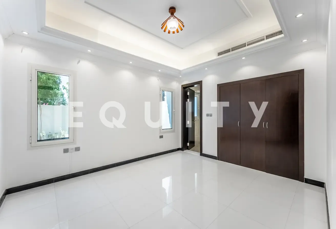 Vacant Unit | Corner Plot | Extended | Vastu