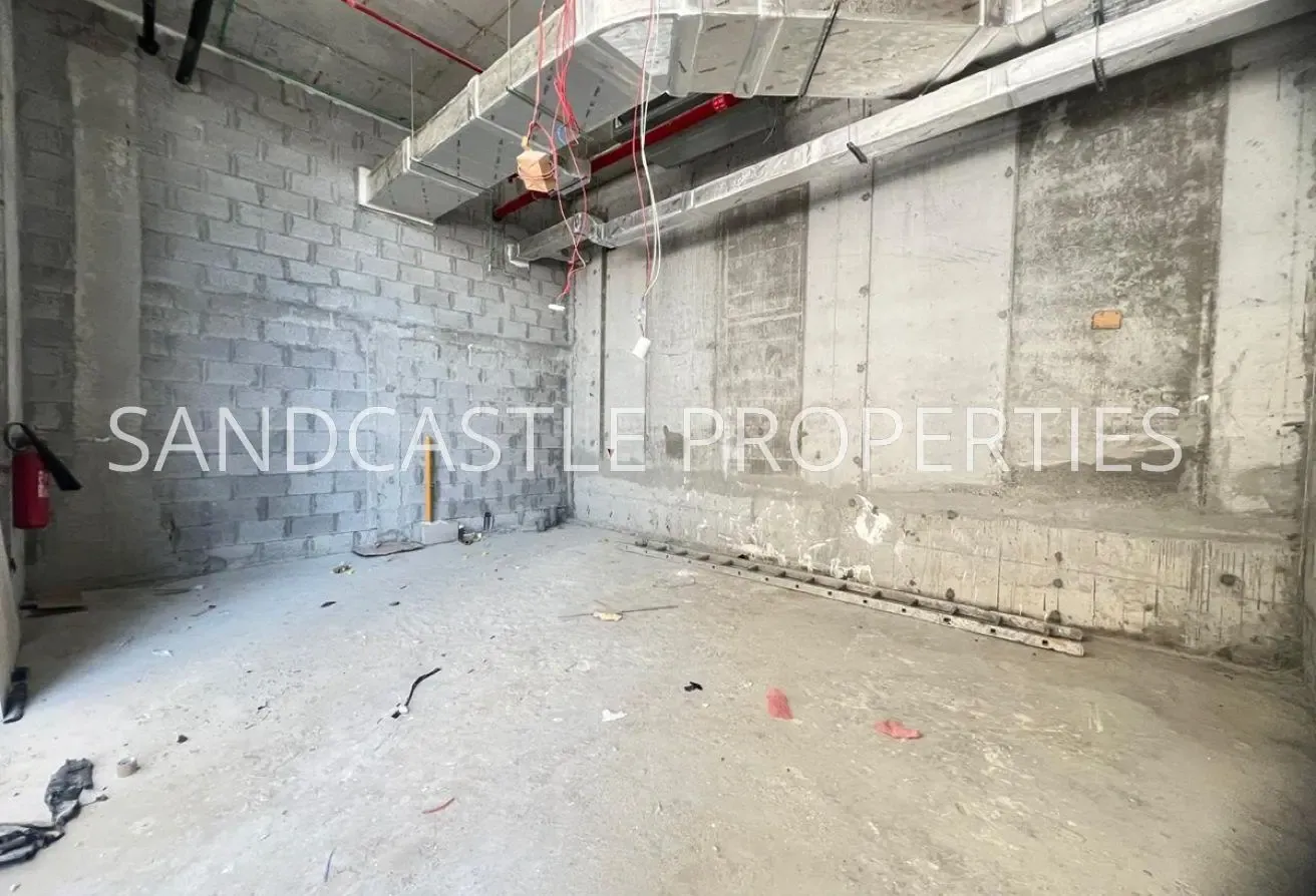 Retail Space | Close to Metro | Ready to Move