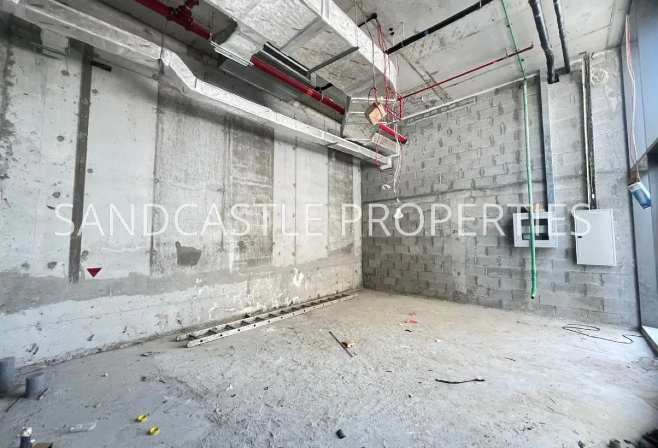Retail Space | Close to Metro | Ready to Move
