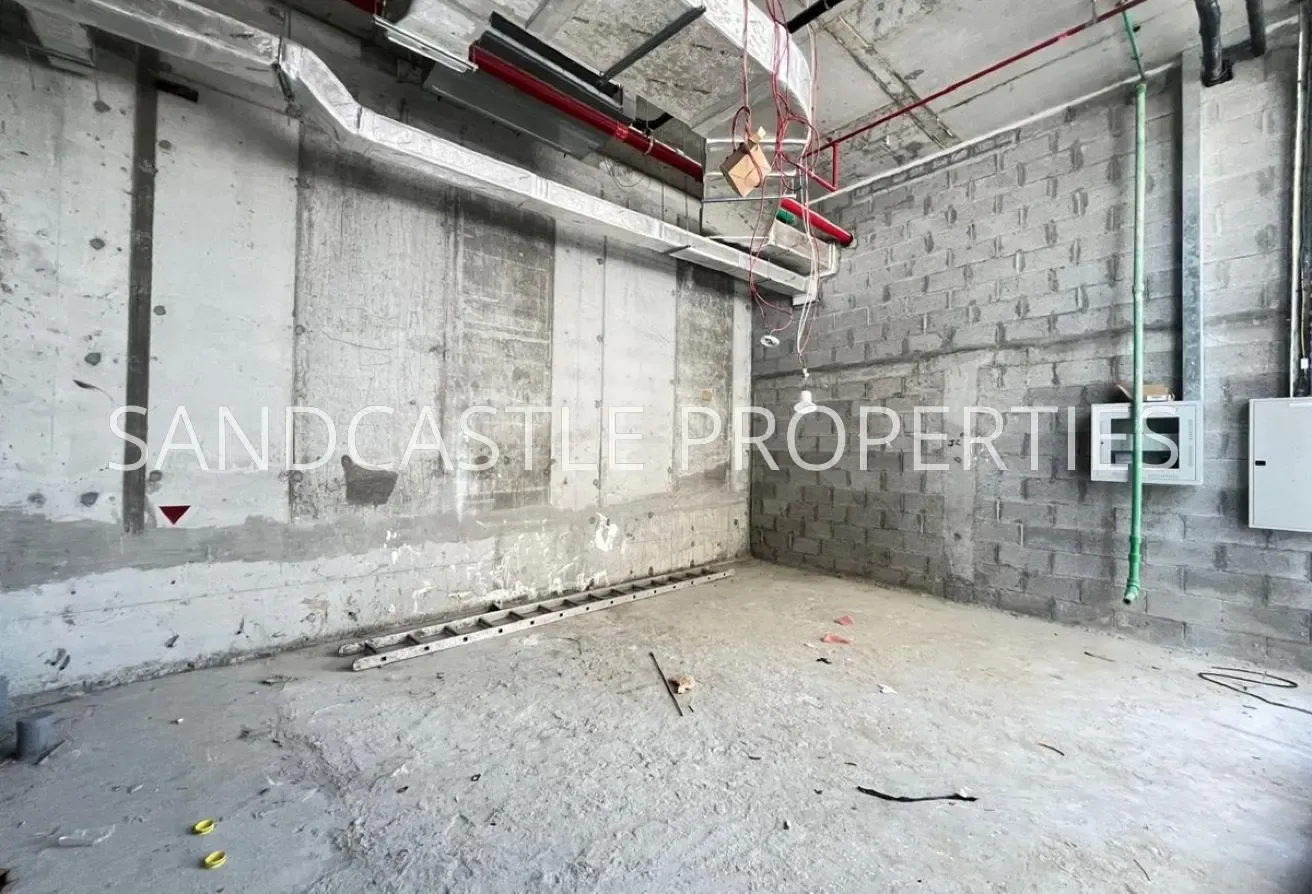 Retail Space | Close to Metro | Ready to Move