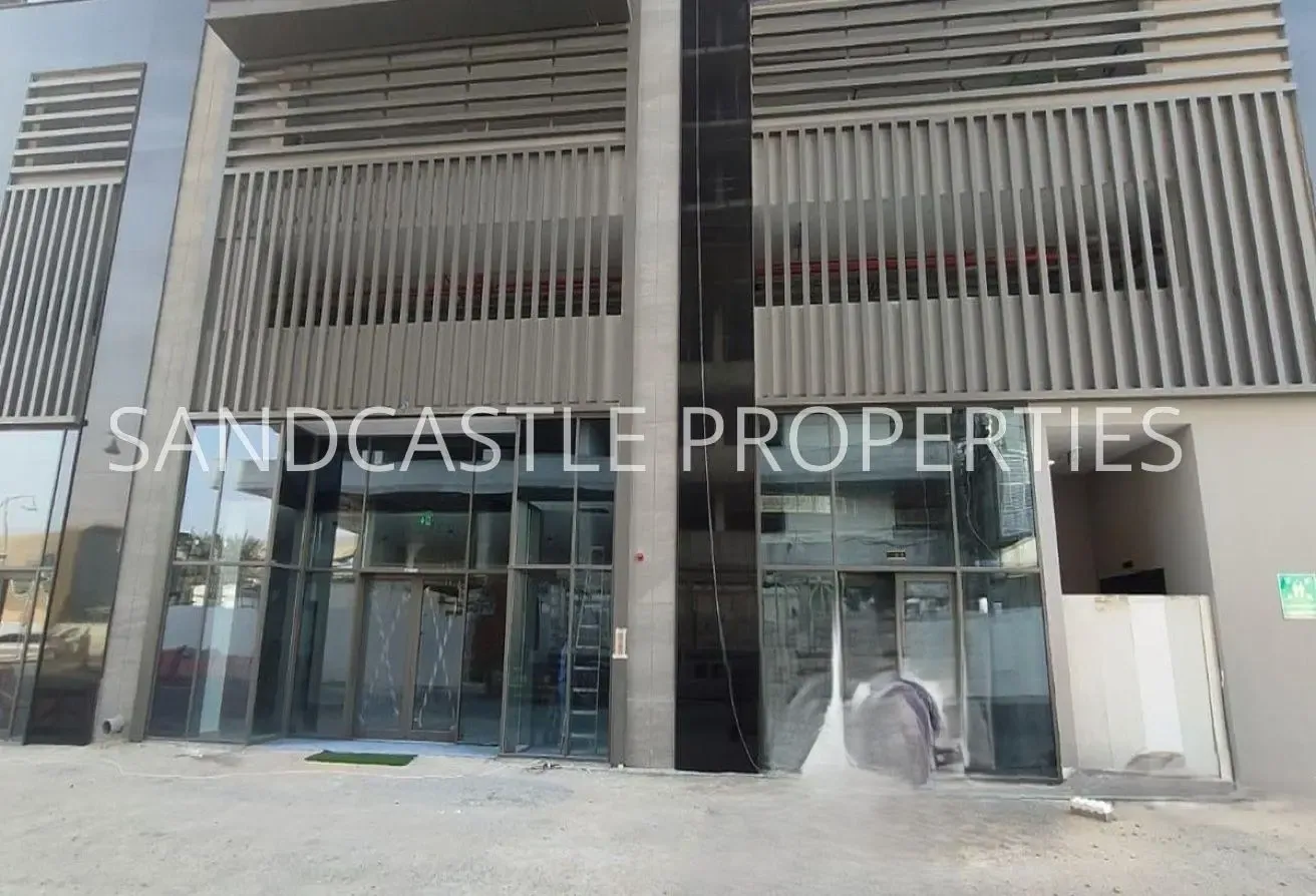Retail Space | Close to Metro | Ready to Move