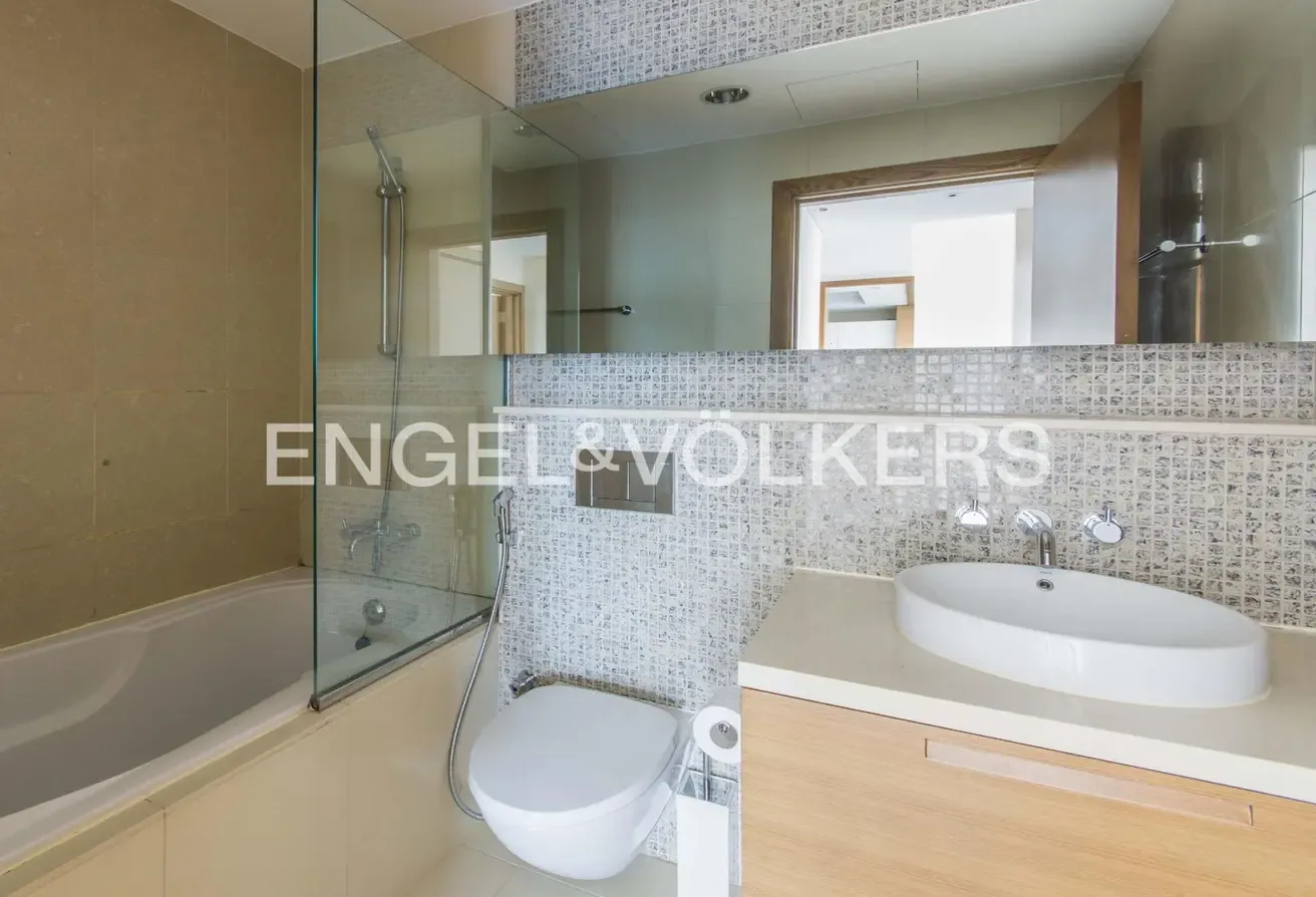 Corner Unit | Boulevard View | Well-maintained