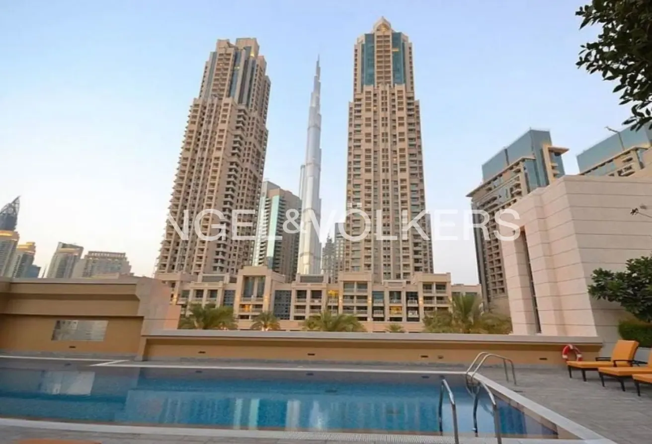 Corner Unit | Boulevard View | Well-maintained