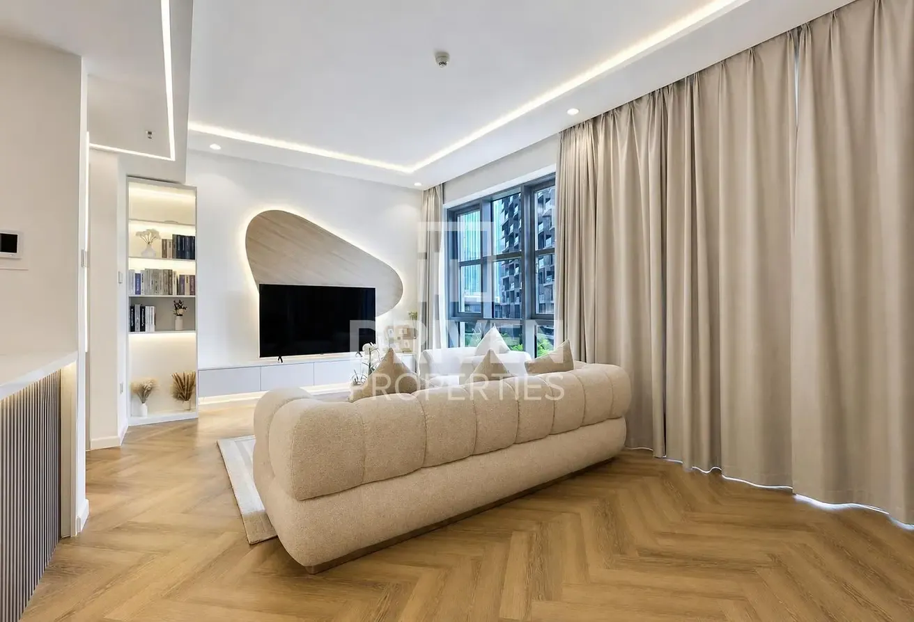 Spacious Apt with Burj Khalifa View | Vacant Unit