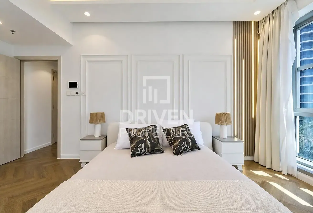 Spacious Apt with Burj Khalifa View | Vacant Unit