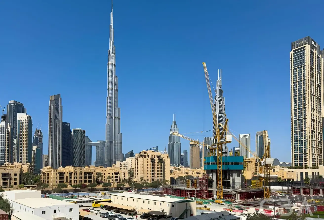 BURJ KHALIFA VIEW | VACANT| RENOVATION OPPORTUNITY
