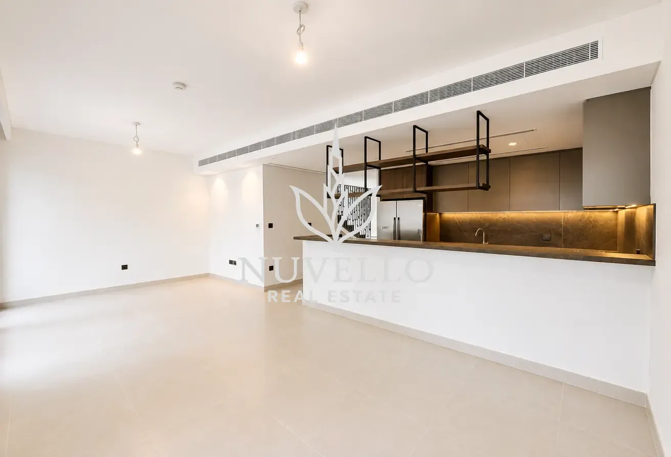 Single Row | Vacant October | Close to Pool