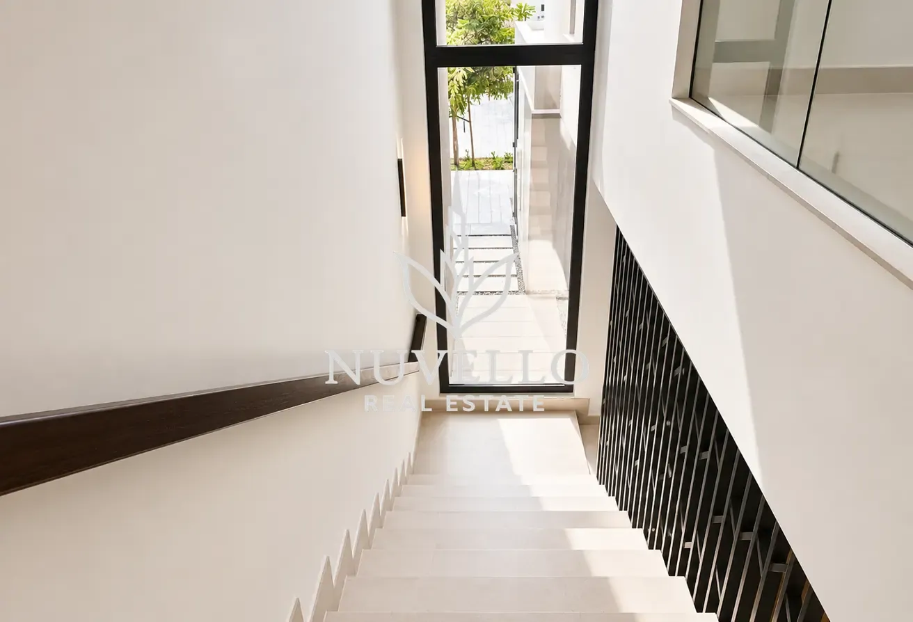 Single Row | Vacant October | Close to Pool