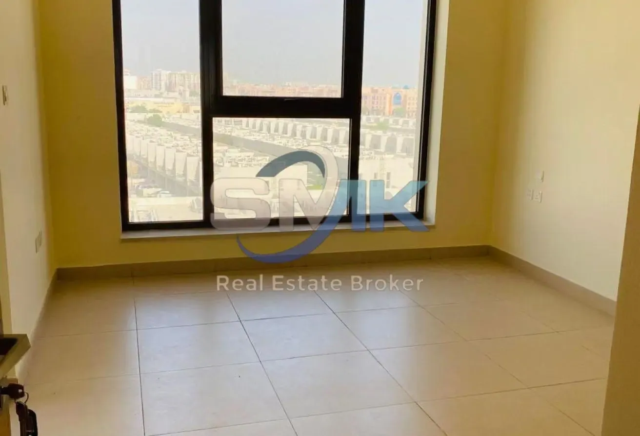 COMMUNITY VIEW  | WELL MAINTAIN | READY TO MOVE