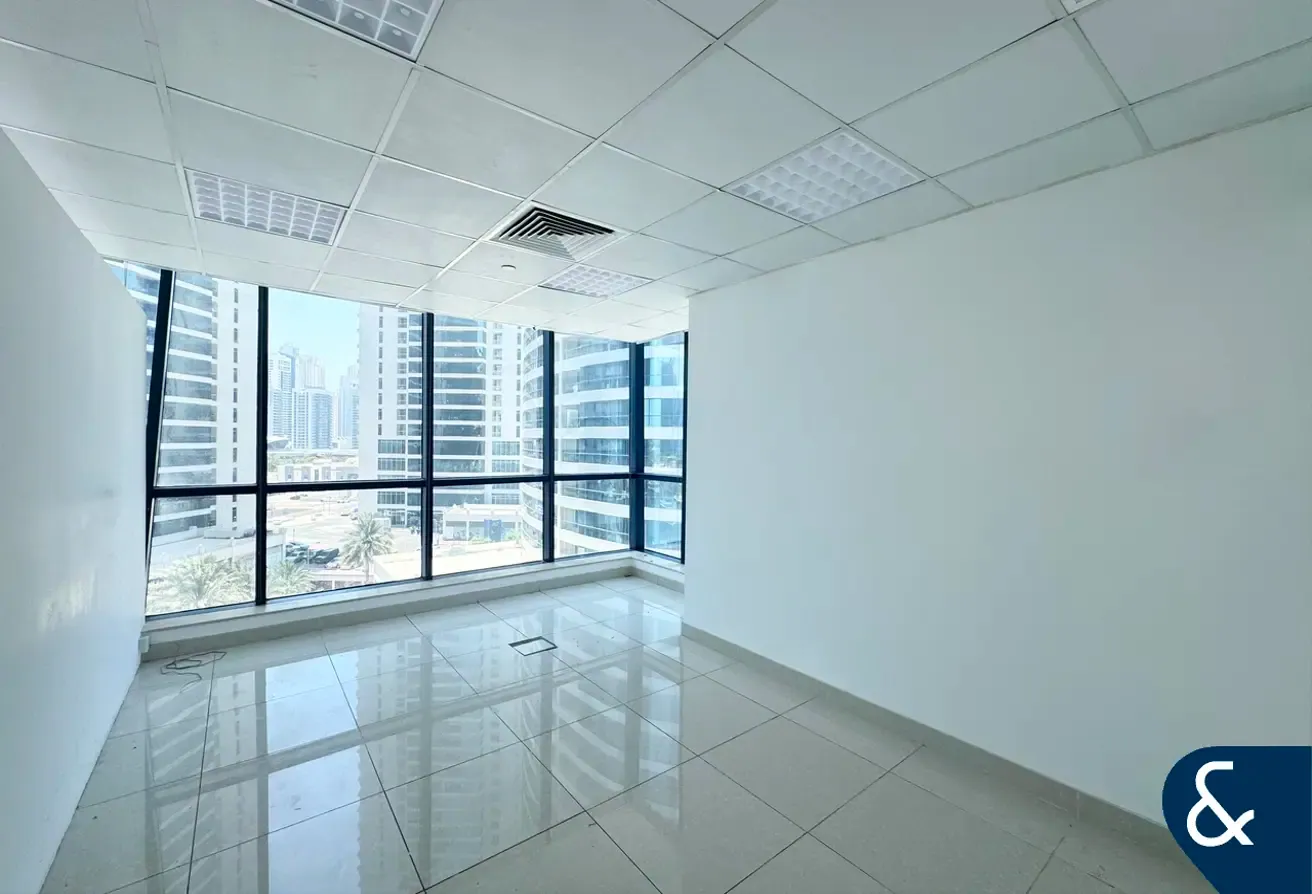 Unfurnished | Panoramic Waterfront Views
