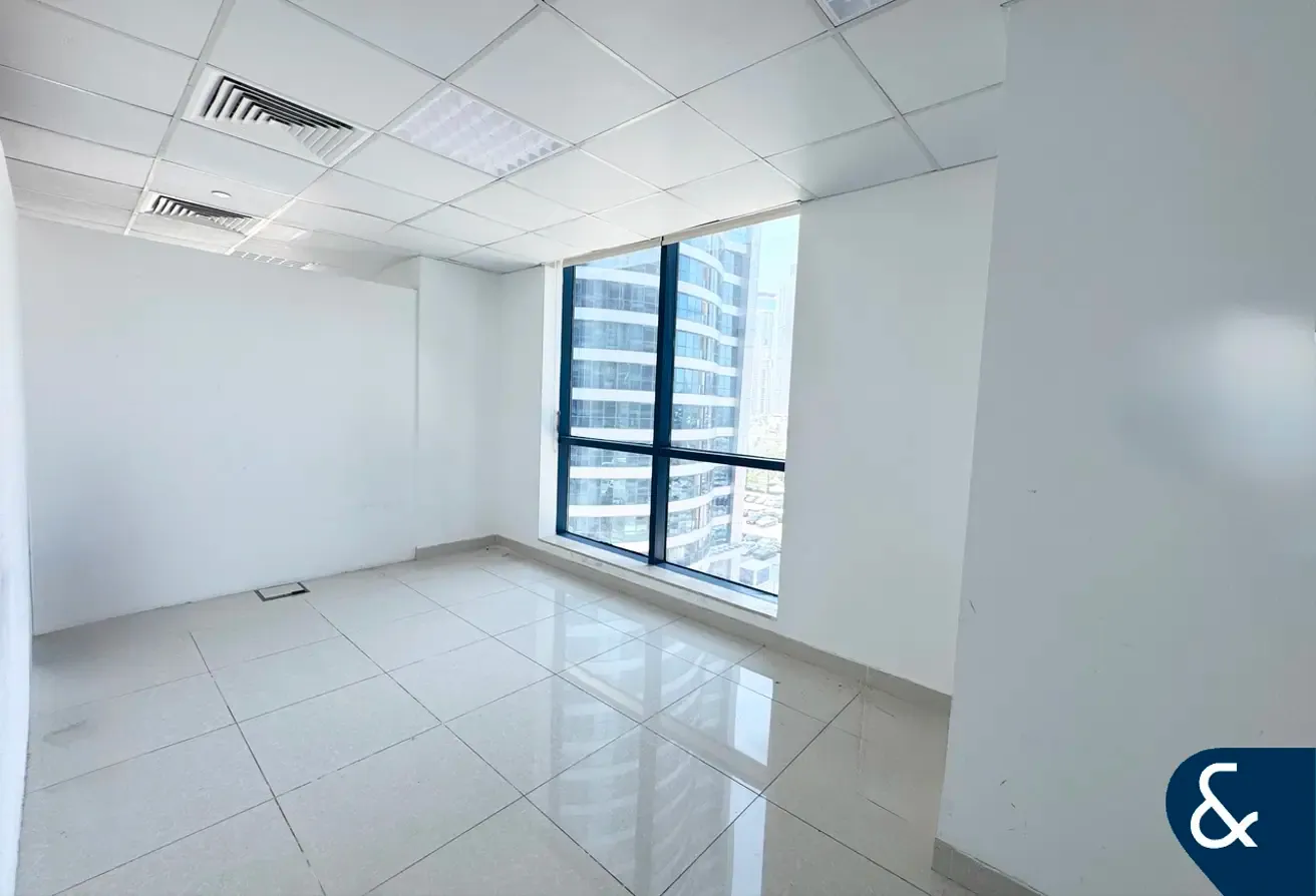 Unfurnished | Panoramic Waterfront Views