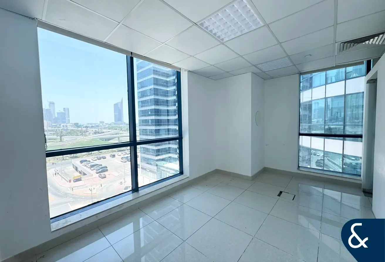 Unfurnished | Panoramic Waterfront Views