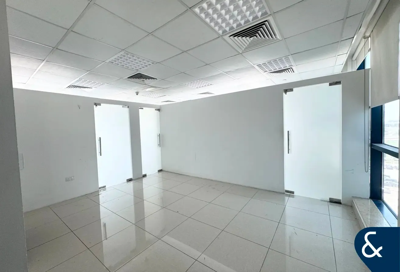 Unfurnished | Panoramic Waterfront Views