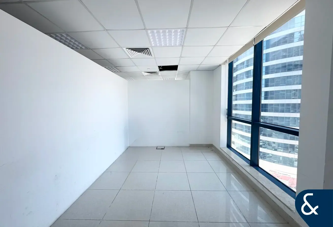 Unfurnished | Panoramic Waterfront Views