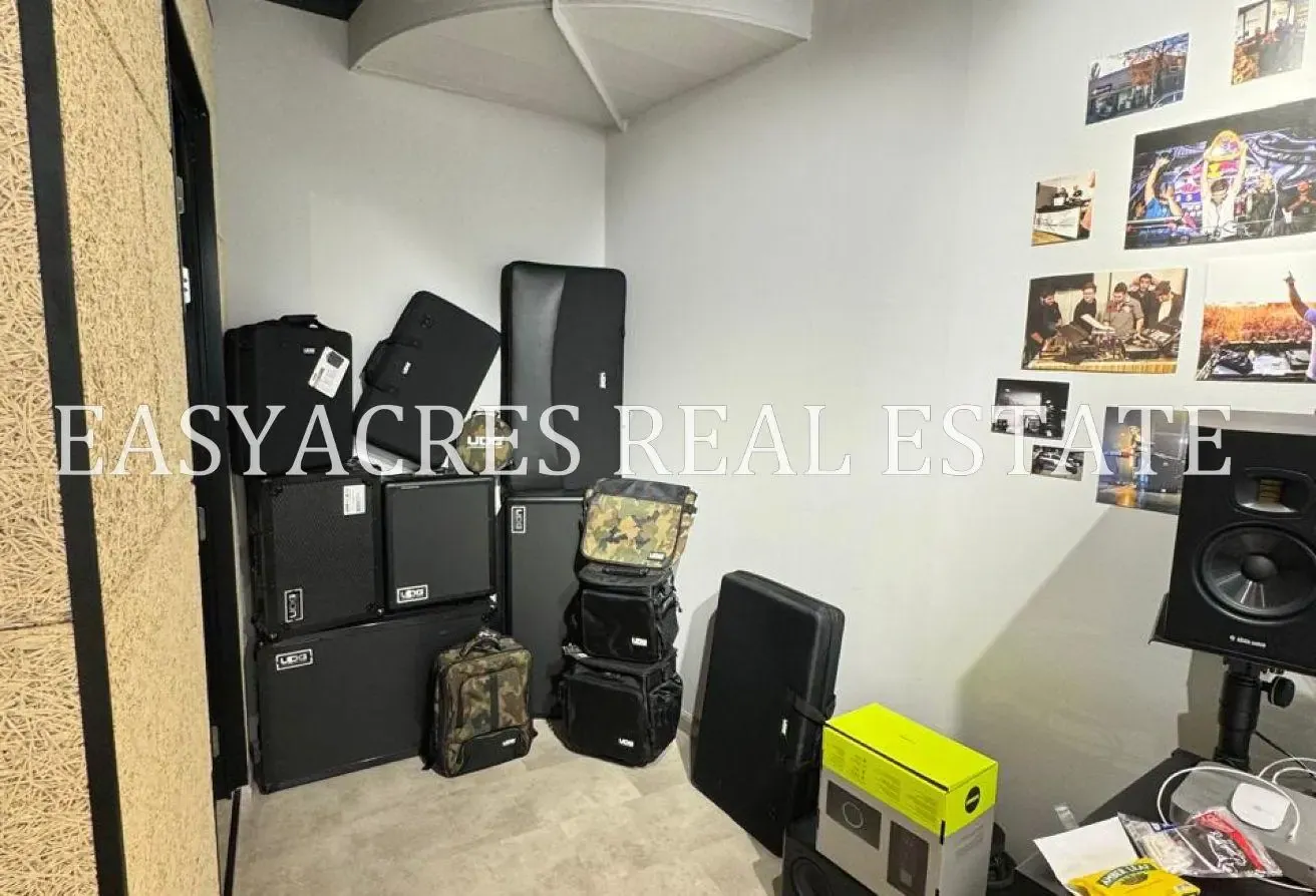 Exclusive | Rented | 2 Unites Available