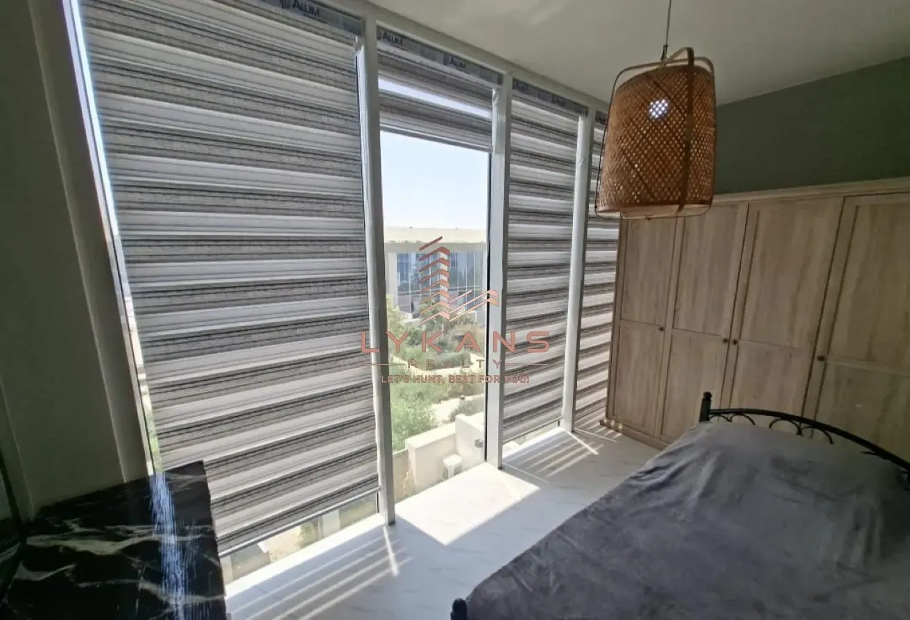 Fully Upgraded & Furnished 1BR+Study | Villa