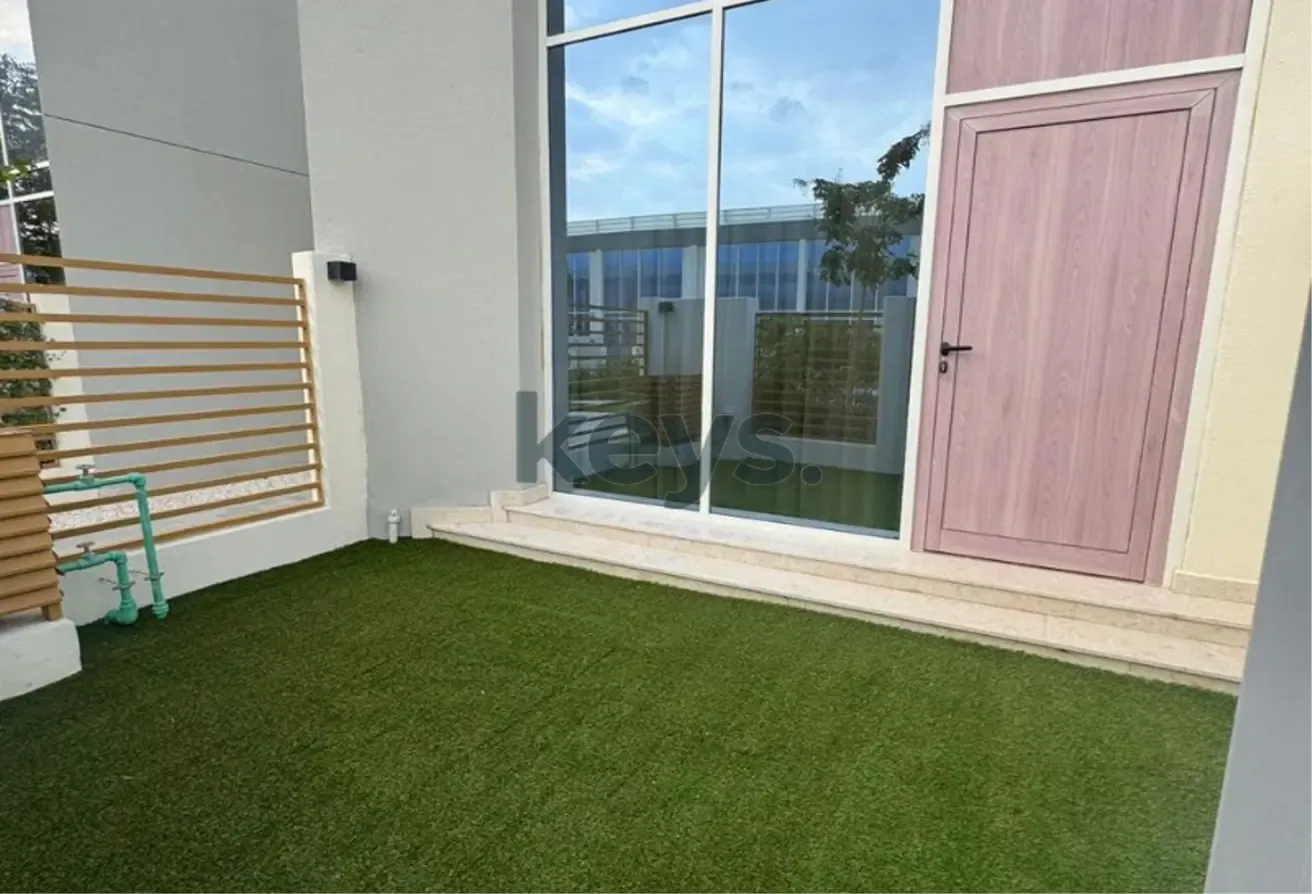 Corner Unit I Facing Greens I Fully Furnished