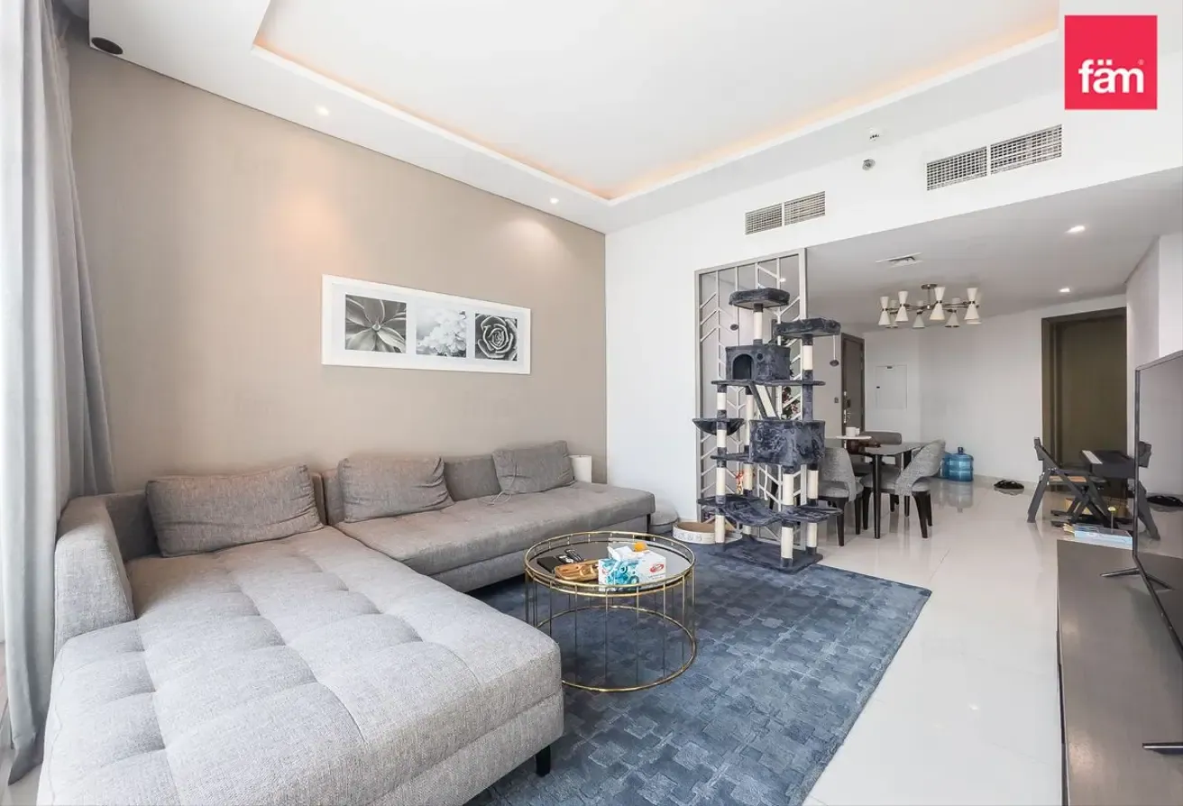 High Floor | Canal View | 2 Parkings | 3 Balconies