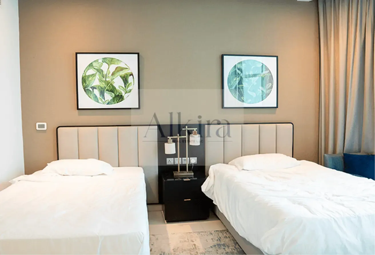 BEST PRICE|FULLY FURNISHED|CANAL VIEW| 2 BALCONIES
