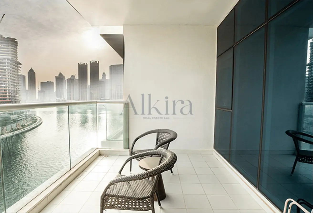 BEST PRICE|FULLY FURNISHED|CANAL VIEW| 2 BALCONIES