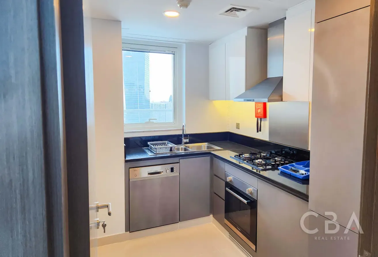 Waterfront Living | High-Floor Canal Views