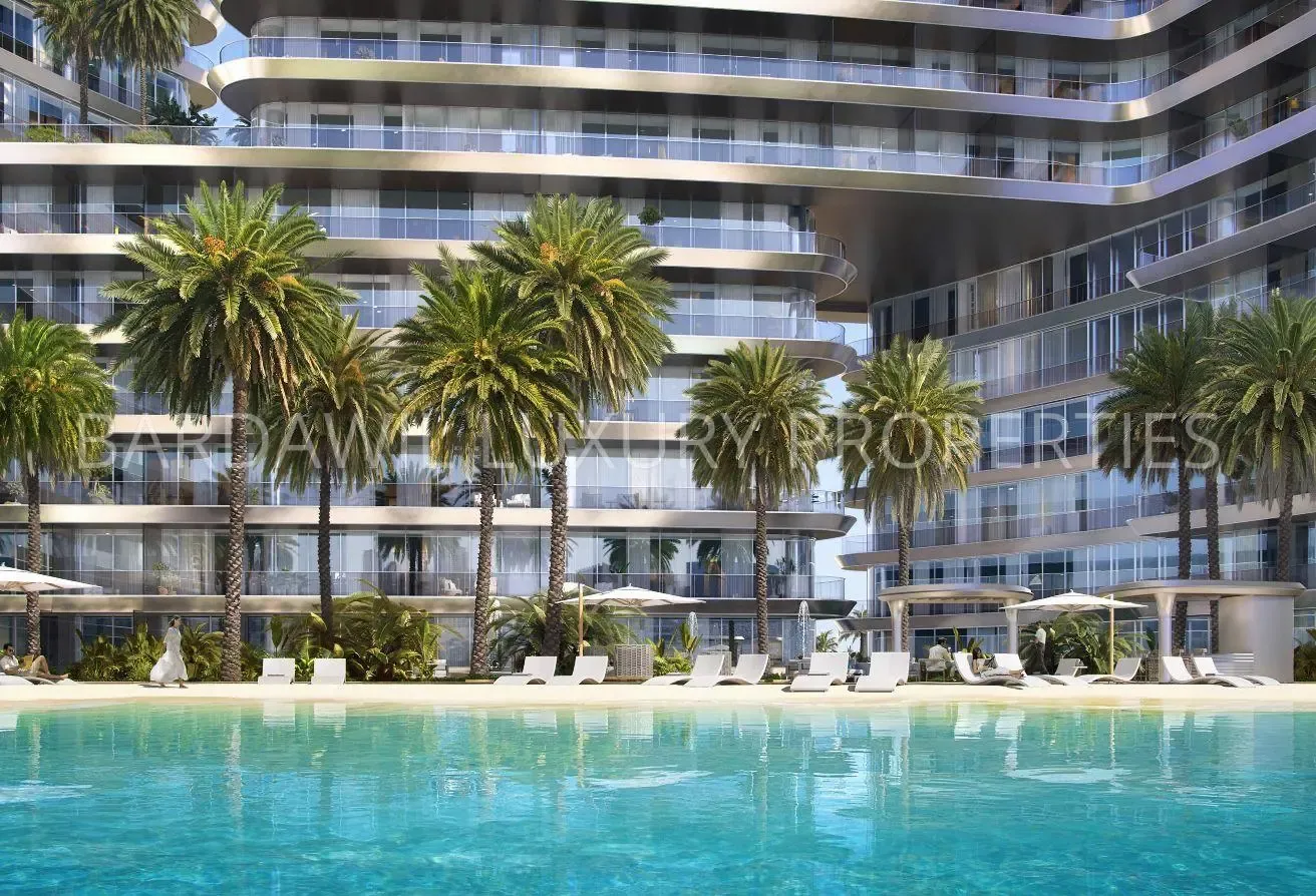 FULLY FITTED KITCHEN | POOL VIEW | HIGH FLOOR