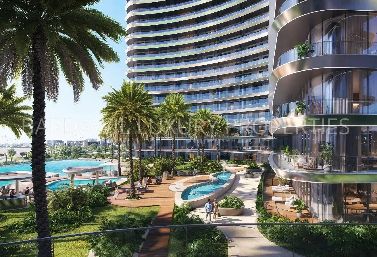 FULLY FITTED KITCHEN | POOL VIEW | HIGH FLOOR