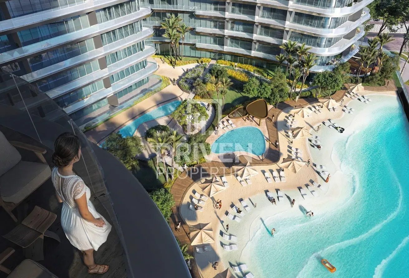 Spacious Unit | Pool View | Genuine Resale