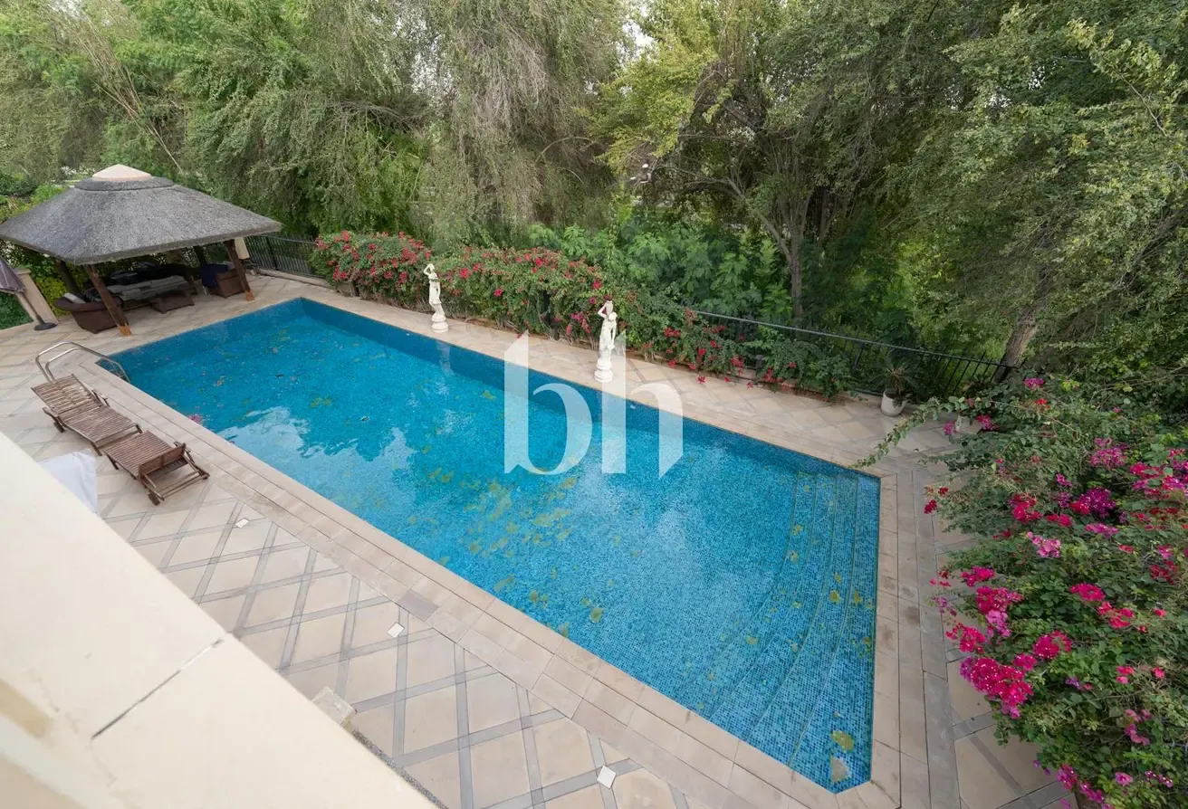Garden Hall | Elevated | Greenery View