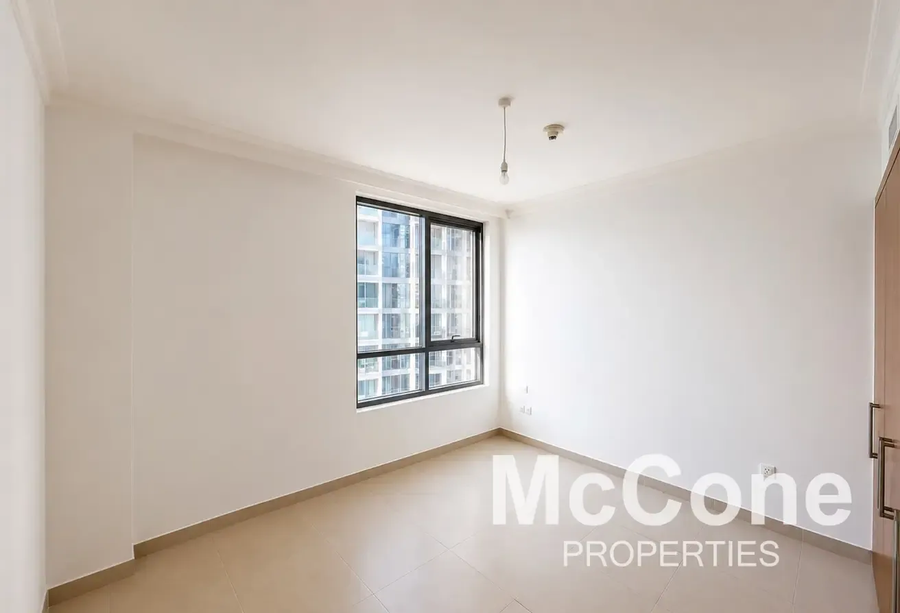 High Floor | Large Layout | Sea View | Vacant July